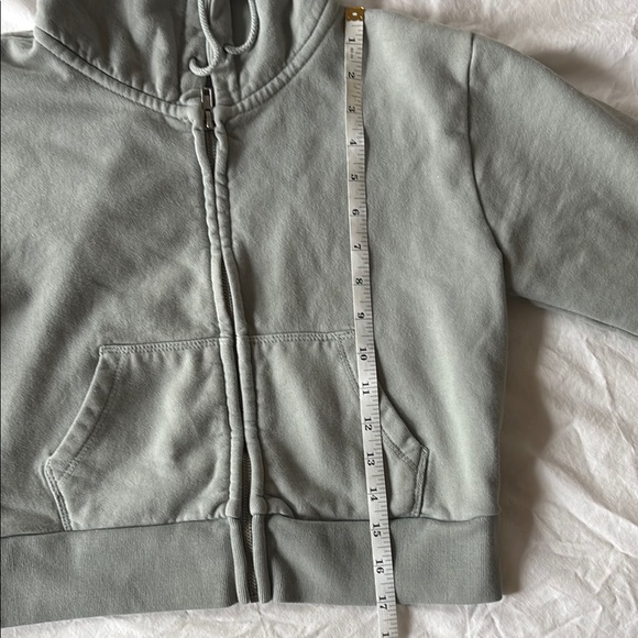 Brandy Melville John Galt Cropped Zip Up Hoodie
sage green - Picture 6 of 7